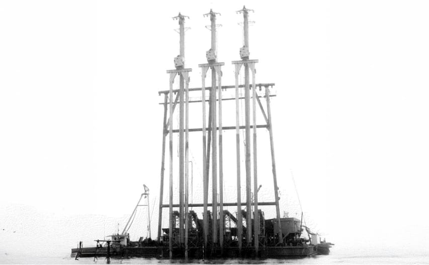 地盤改良船「第一光号」