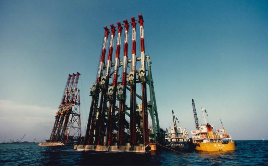 施工した作業船